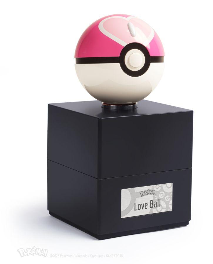 Pokemon – Love Ball Prop Replica