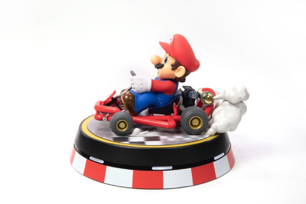 Super Mario – Mario Kart PVC Statue (Collector’s Edition)
